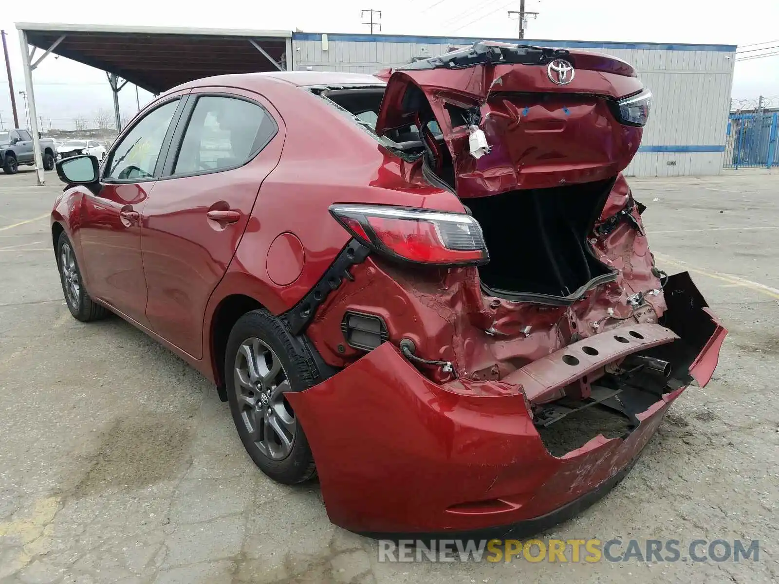 3 Photograph of a damaged car 3MYDLBYV6KY525840 TOYOTA YARIS 2019