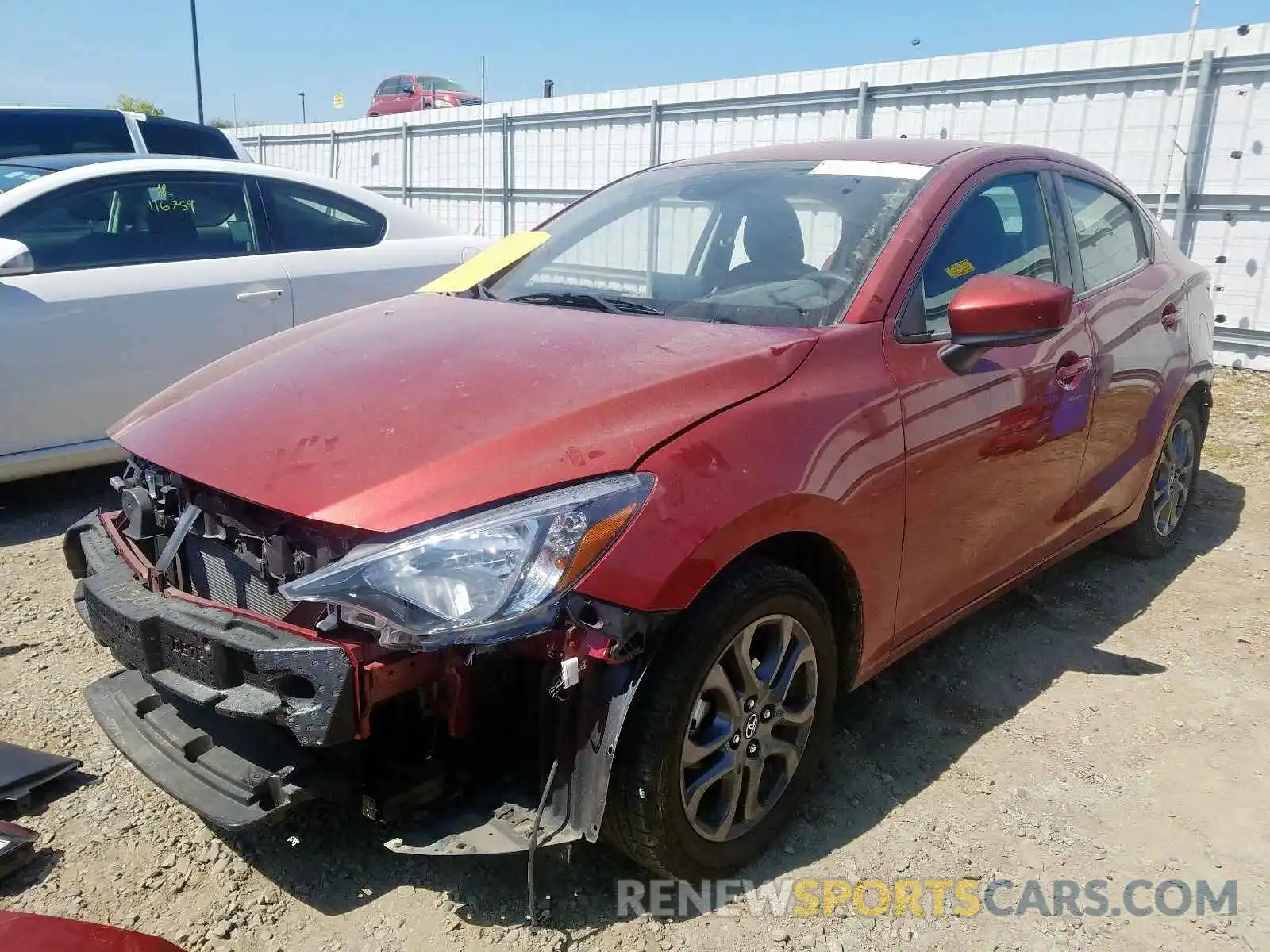 2 Photograph of a damaged car 3MYDLBYV6KY525935 TOYOTA YARIS 2019