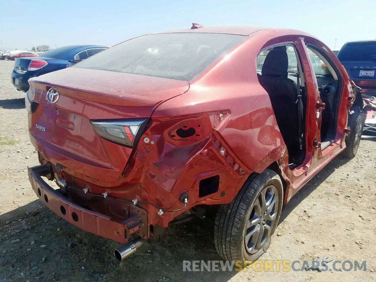 4 Photograph of a damaged car 3MYDLBYV6KY525935 TOYOTA YARIS 2019