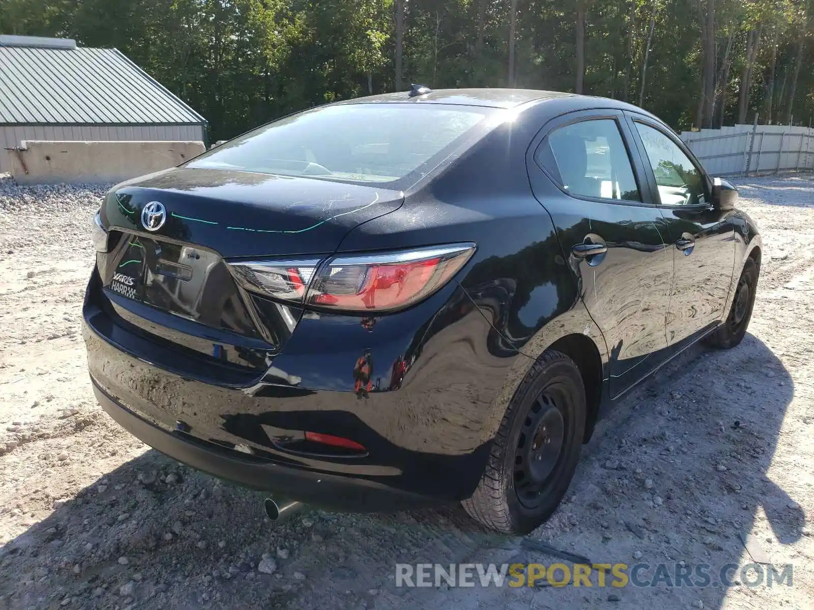 4 Photograph of a damaged car 3MYDLBYV6KY526146 TOYOTA YARIS 2019