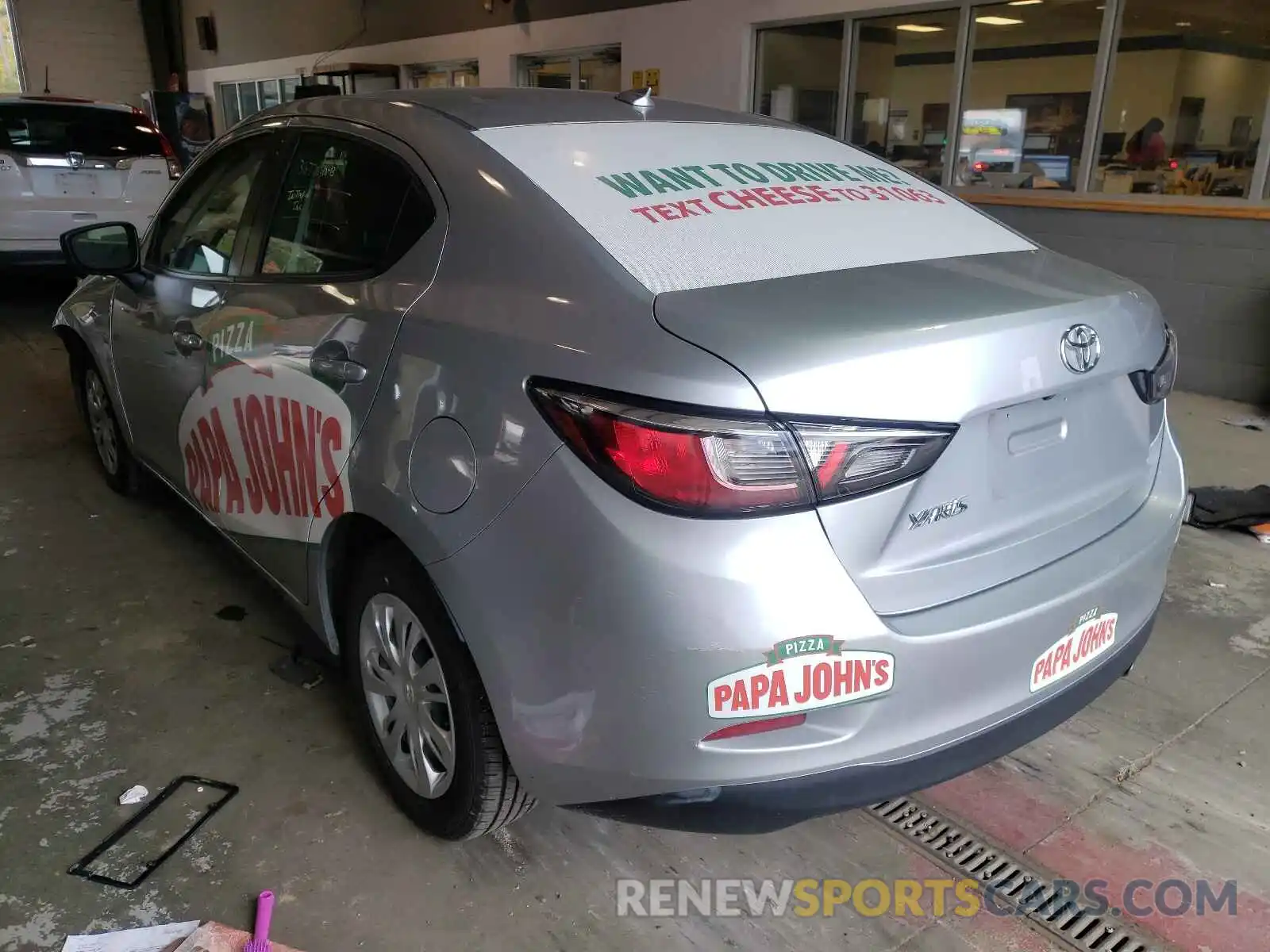 3 Photograph of a damaged car 3MYDLBYV6KY526468 TOYOTA YARIS 2019