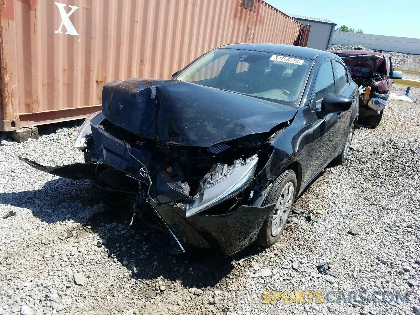 2 Photograph of a damaged car 3MYDLBYV6KY527572 TOYOTA YARIS 2019