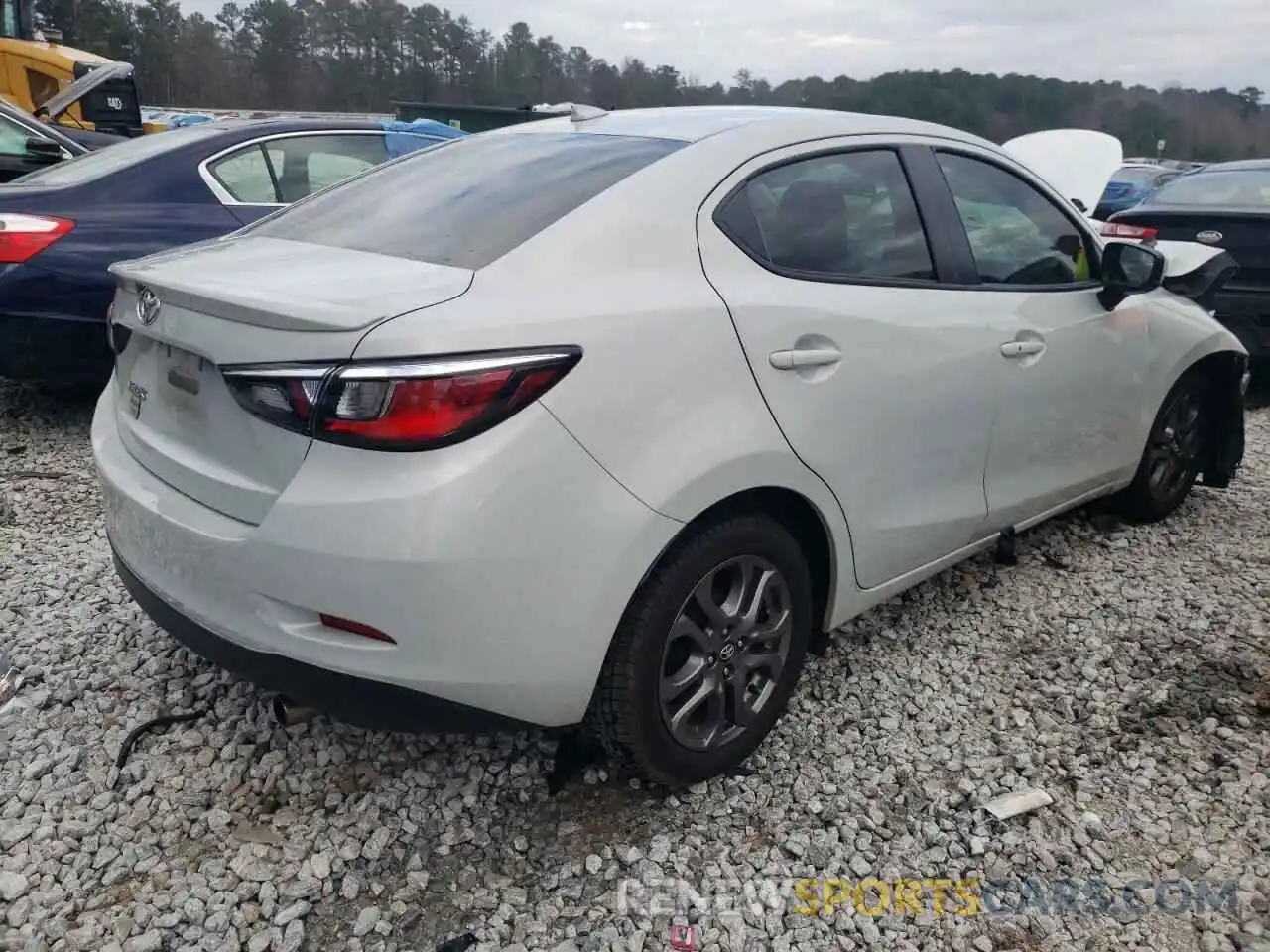 4 Photograph of a damaged car 3MYDLBYV7KY501482 TOYOTA YARIS 2019