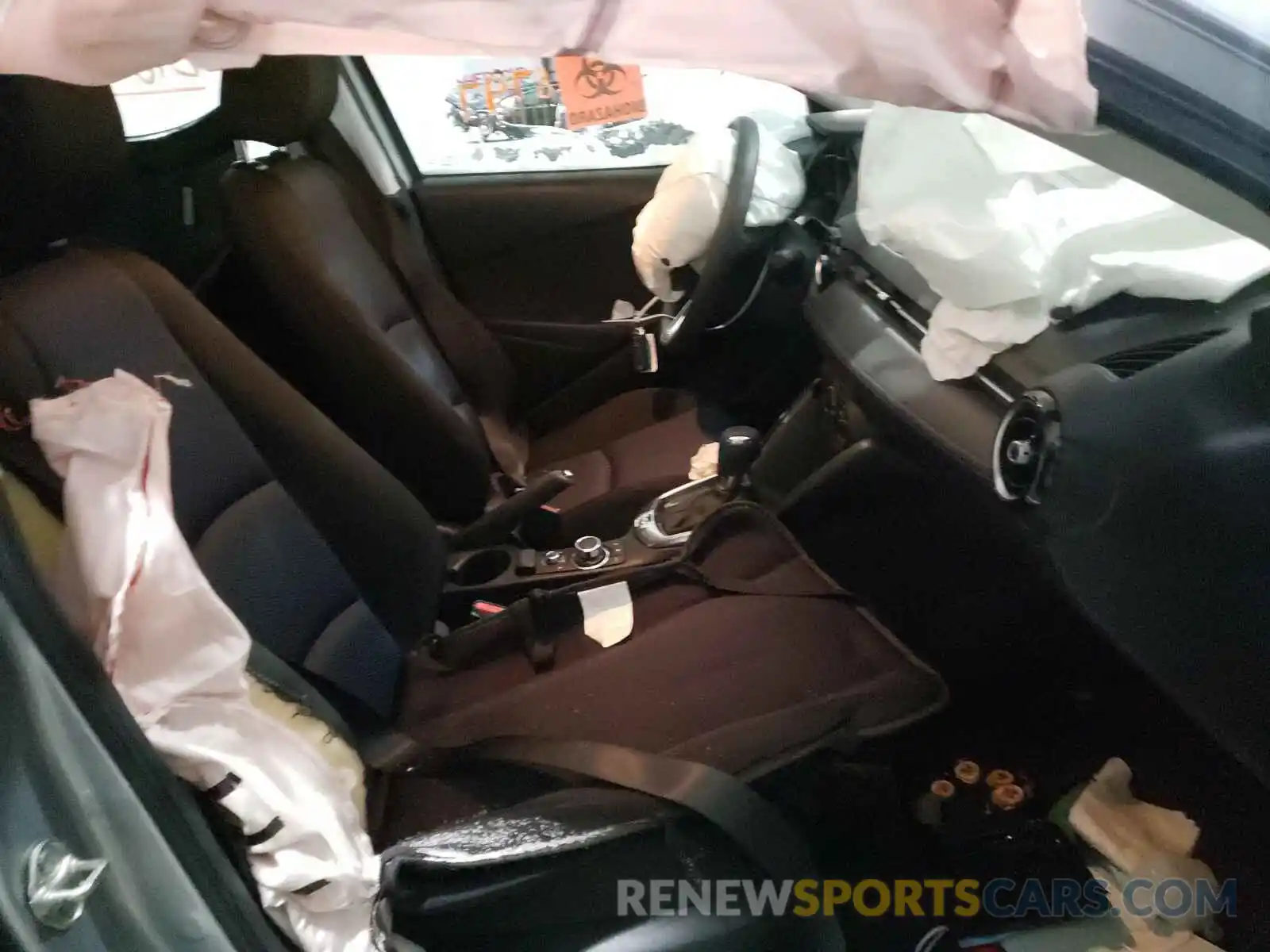 5 Photograph of a damaged car 3MYDLBYV7KY504009 TOYOTA YARIS 2019