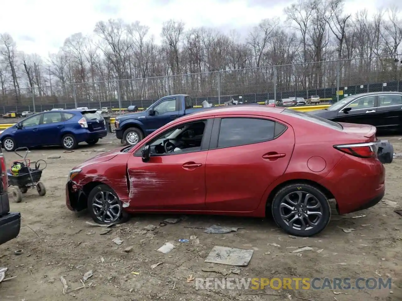 9 Photograph of a damaged car 3MYDLBYV7KY504043 TOYOTA YARIS 2019