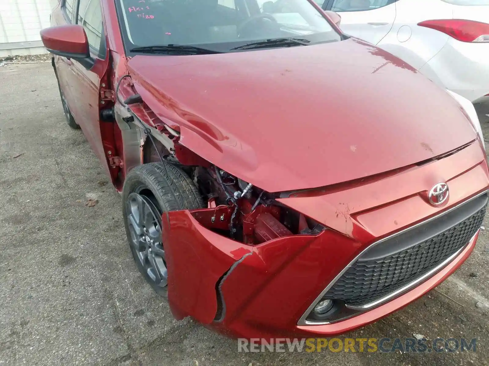 9 Photograph of a damaged car 3MYDLBYV7KY507055 TOYOTA YARIS 2019