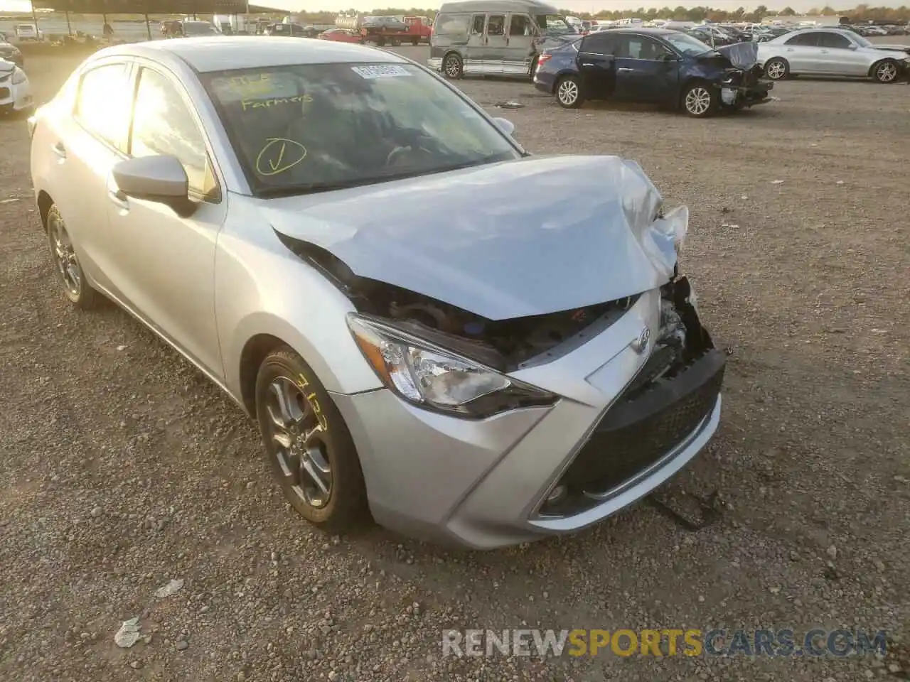 1 Photograph of a damaged car 3MYDLBYV7KY507167 TOYOTA YARIS 2019