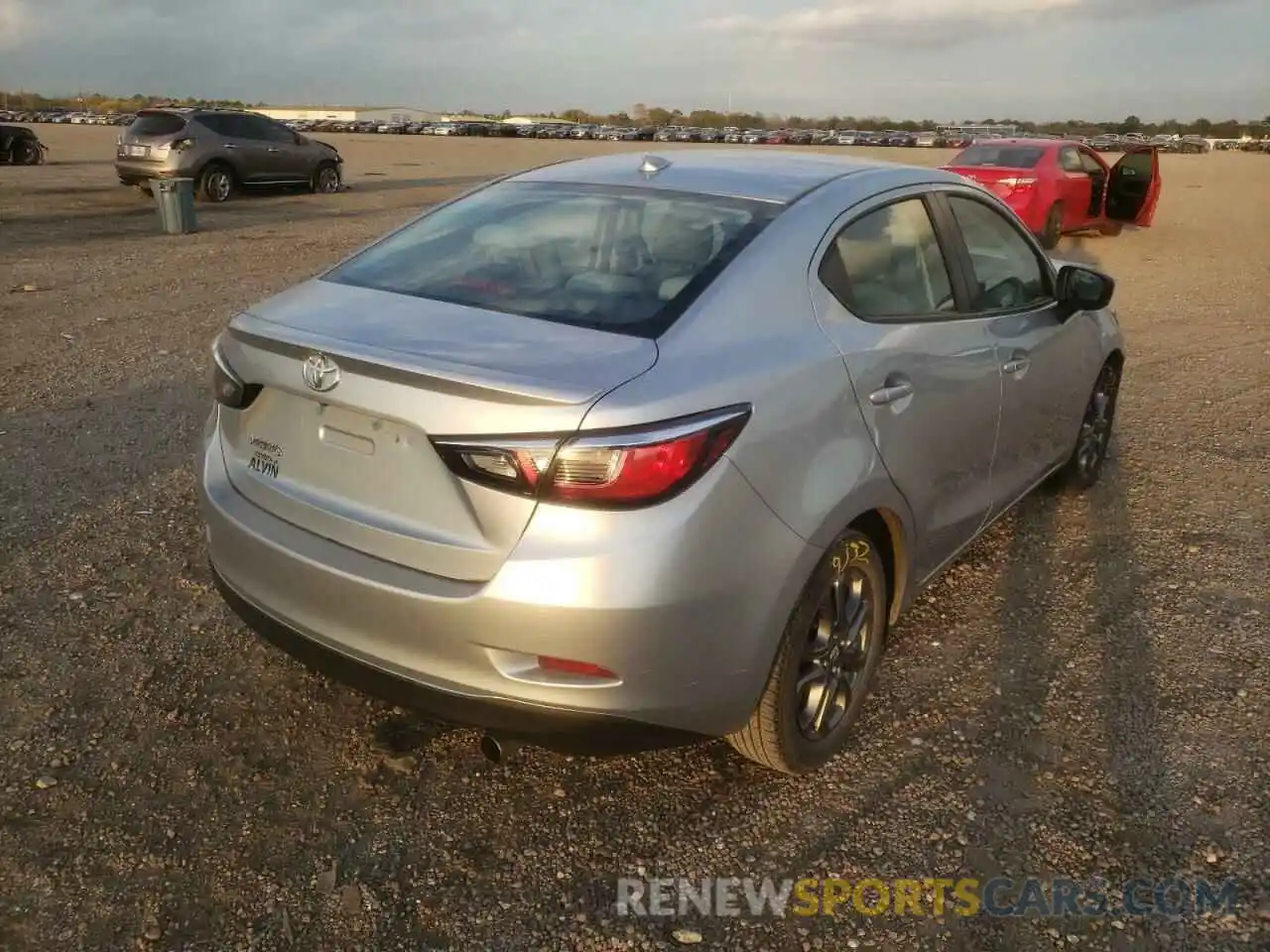 4 Photograph of a damaged car 3MYDLBYV7KY507167 TOYOTA YARIS 2019