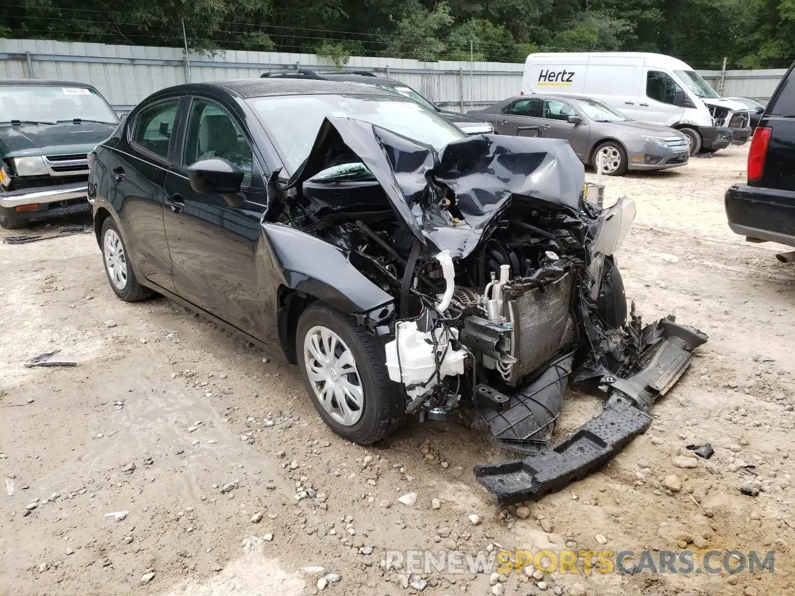 1 Photograph of a damaged car 3MYDLBYV7KY507587 TOYOTA YARIS 2019