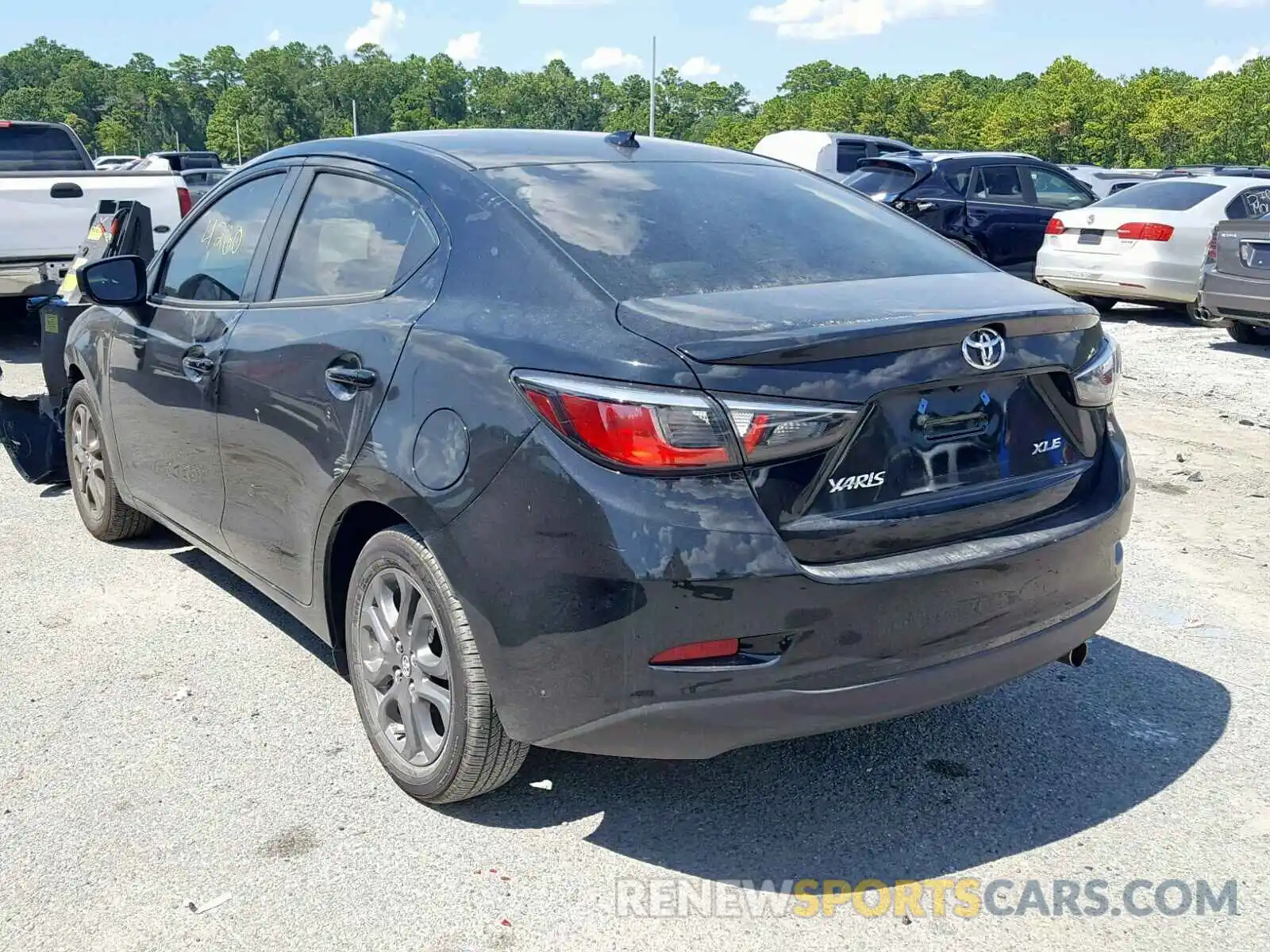 3 Photograph of a damaged car 3MYDLBYV7KY507623 TOYOTA YARIS 2019