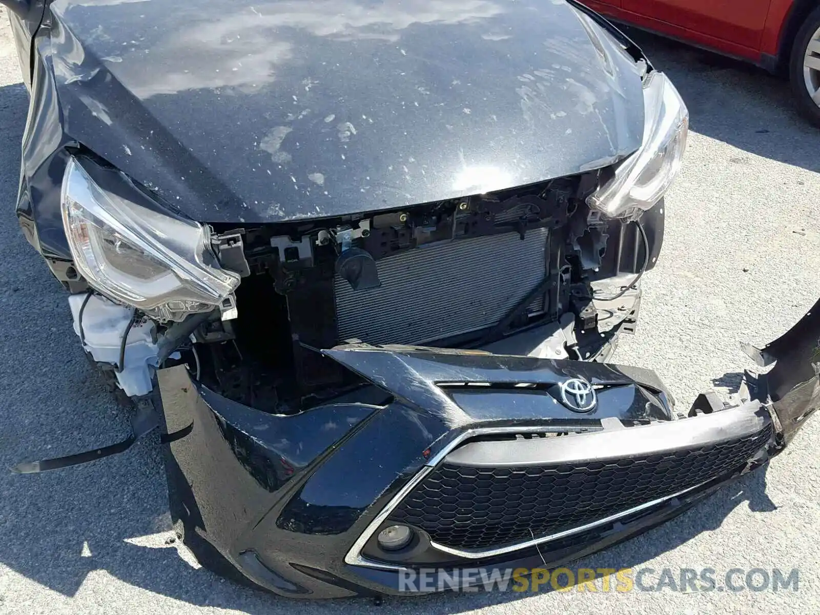 9 Photograph of a damaged car 3MYDLBYV7KY507623 TOYOTA YARIS 2019