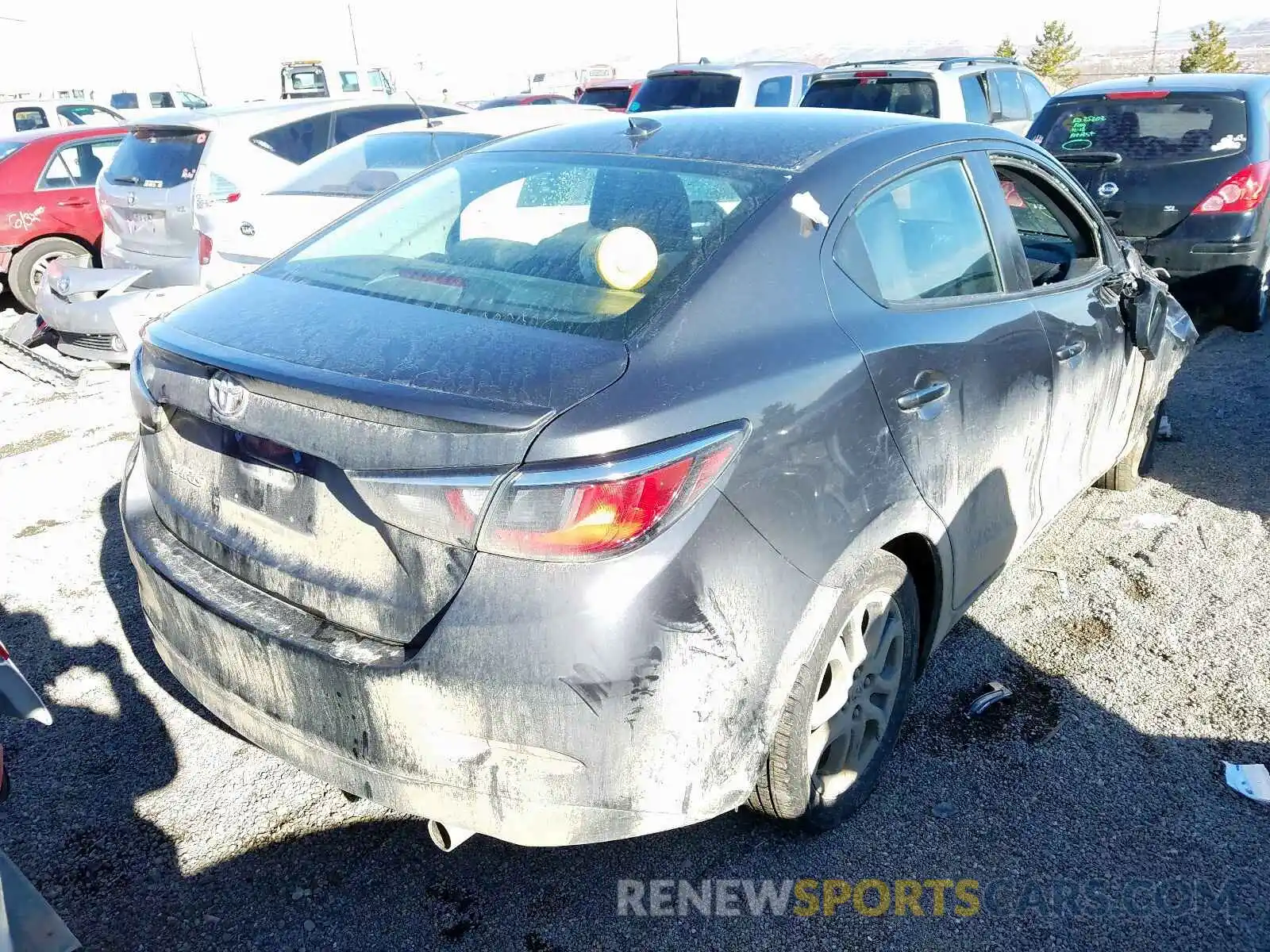 4 Photograph of a damaged car 3MYDLBYV7KY507704 TOYOTA YARIS 2019