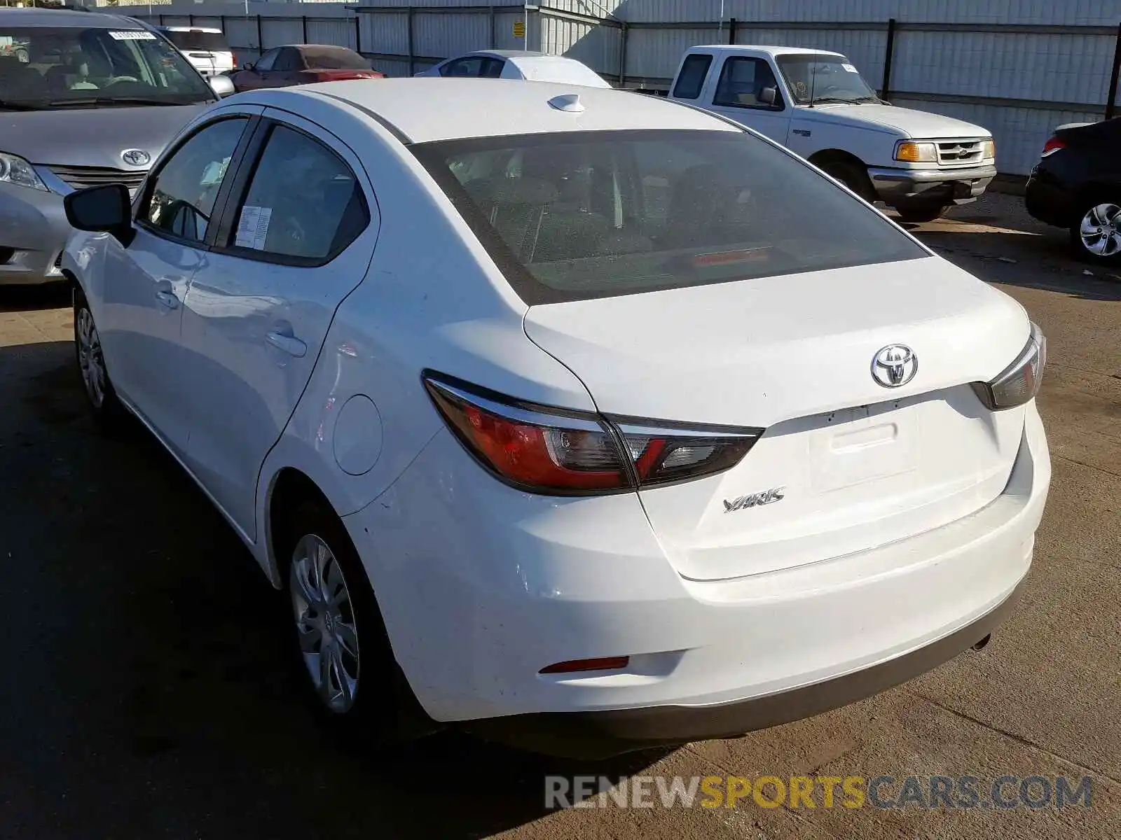 3 Photograph of a damaged car 3MYDLBYV7KY509226 TOYOTA YARIS 2019