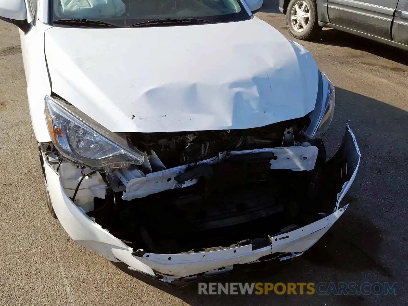 9 Photograph of a damaged car 3MYDLBYV7KY509226 TOYOTA YARIS 2019