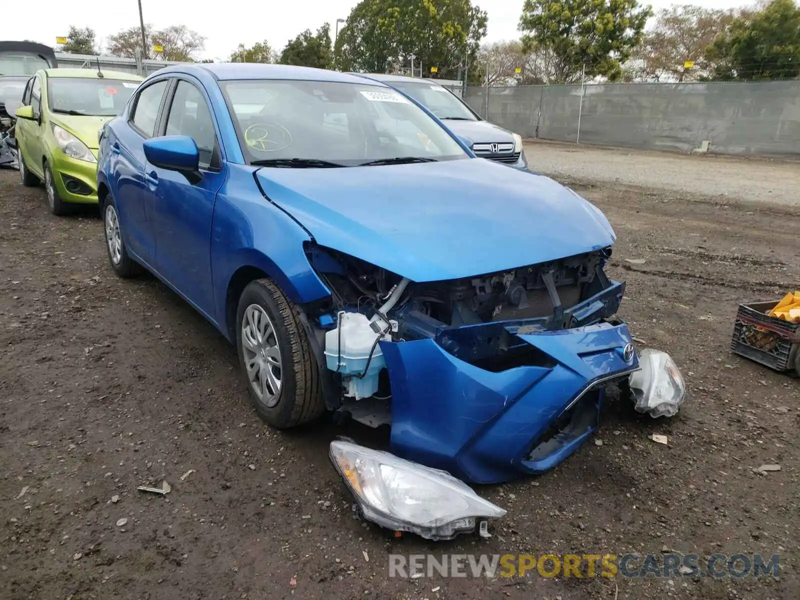 1 Photograph of a damaged car 3MYDLBYV7KY509629 TOYOTA YARIS 2019