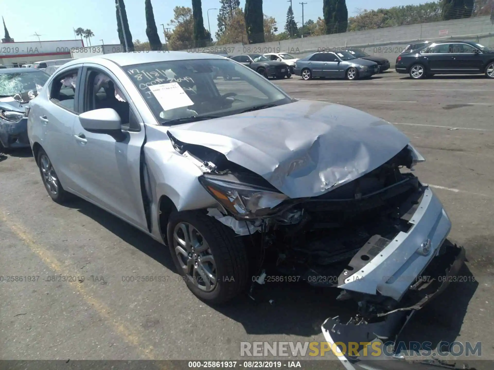 1 Photograph of a damaged car 3MYDLBYV7KY510523 TOYOTA YARIS 2019