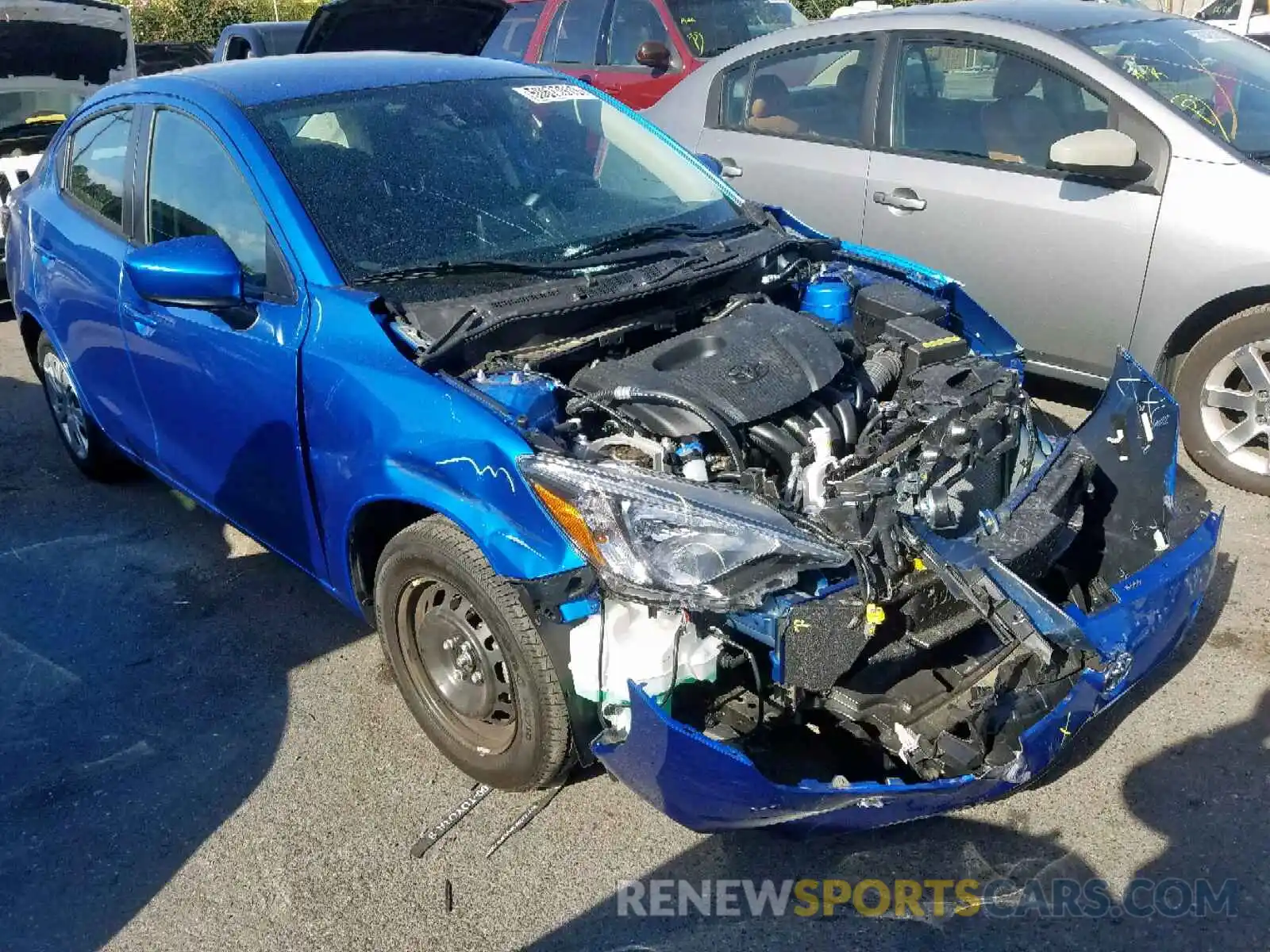 1 Photograph of a damaged car 3MYDLBYV7KY512837 TOYOTA YARIS 2019