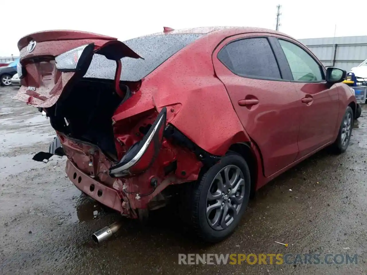 4 Photograph of a damaged car 3MYDLBYV7KY513552 TOYOTA YARIS 2019