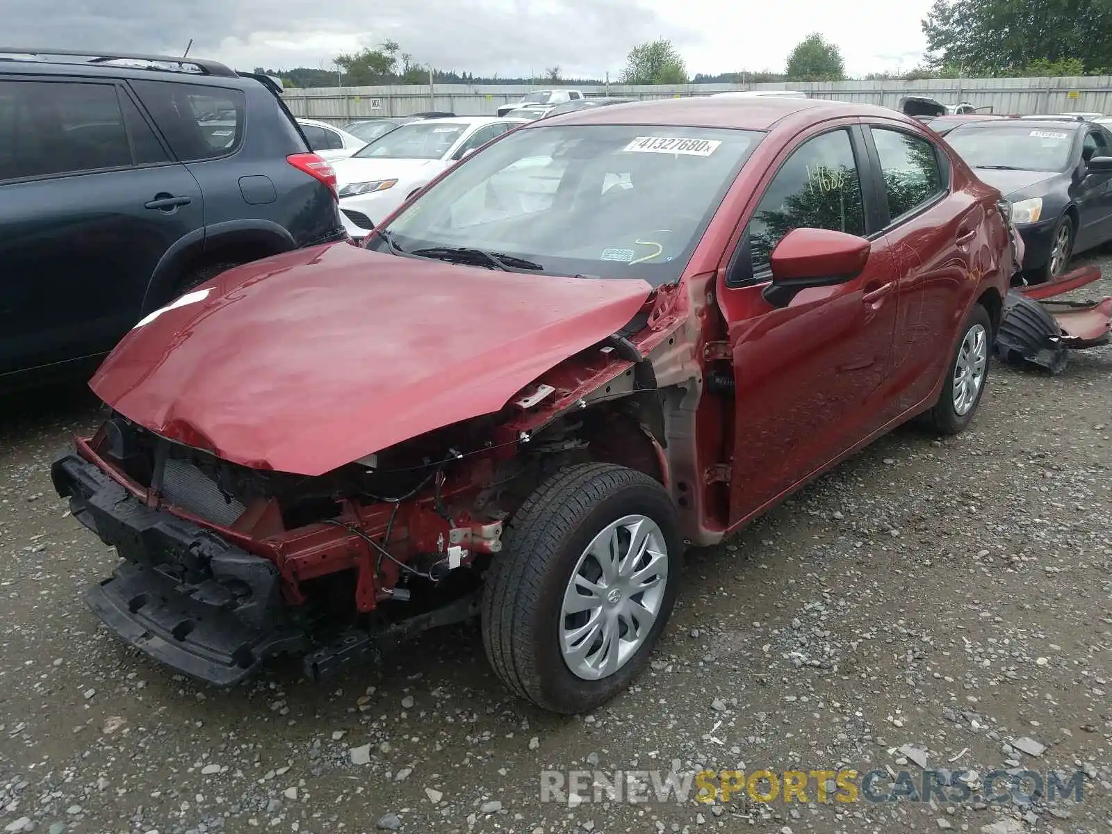 2 Photograph of a damaged car 3MYDLBYV7KY513650 TOYOTA YARIS 2019