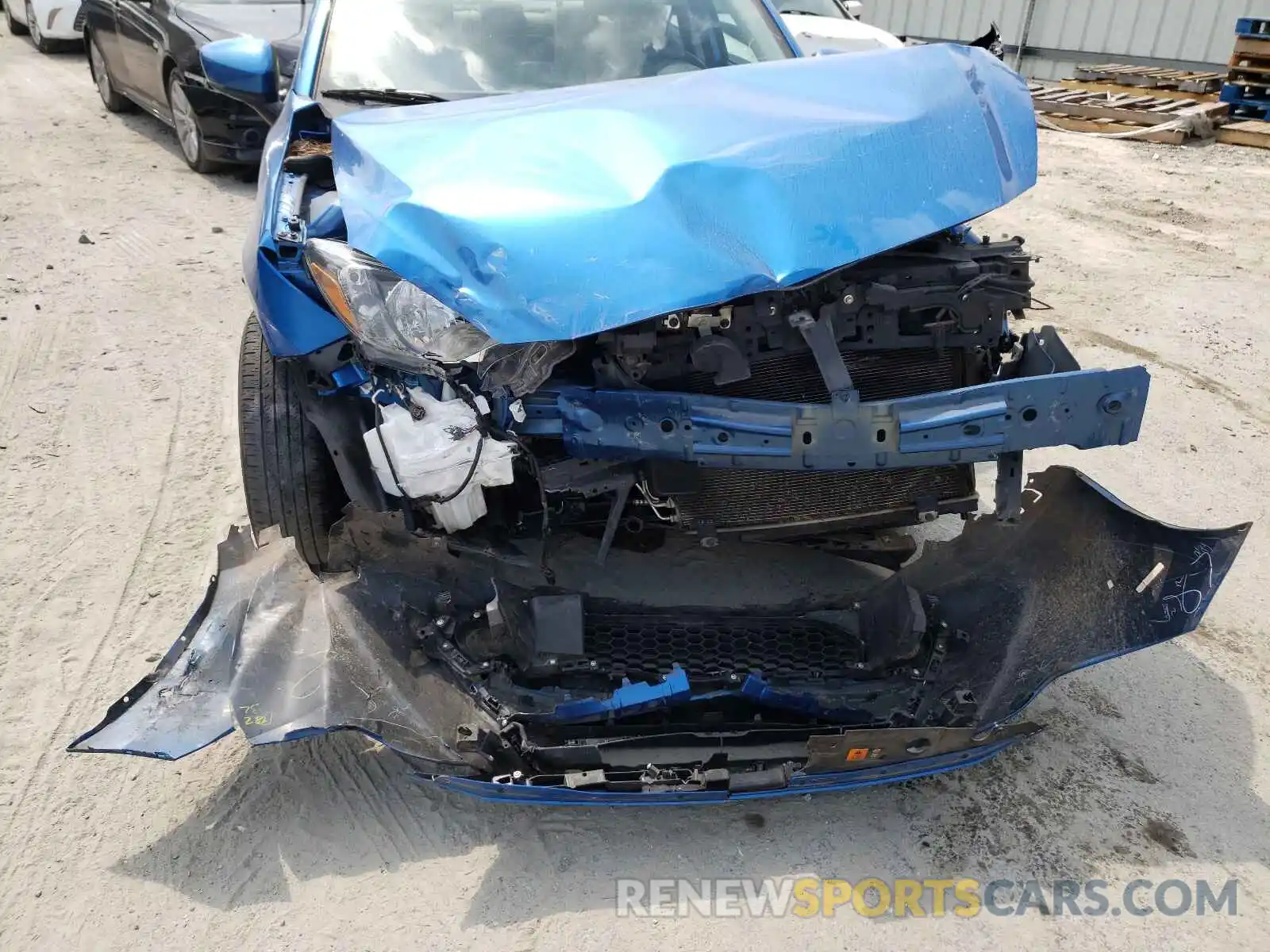 9 Photograph of a damaged car 3MYDLBYV7KY513874 TOYOTA YARIS 2019