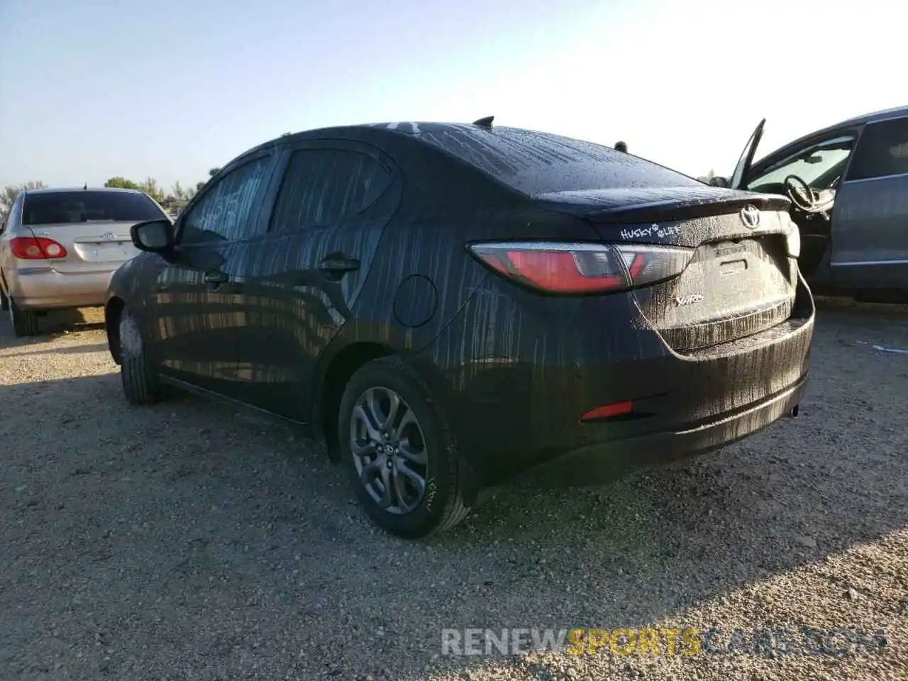 3 Photograph of a damaged car 3MYDLBYV7KY513941 TOYOTA YARIS 2019