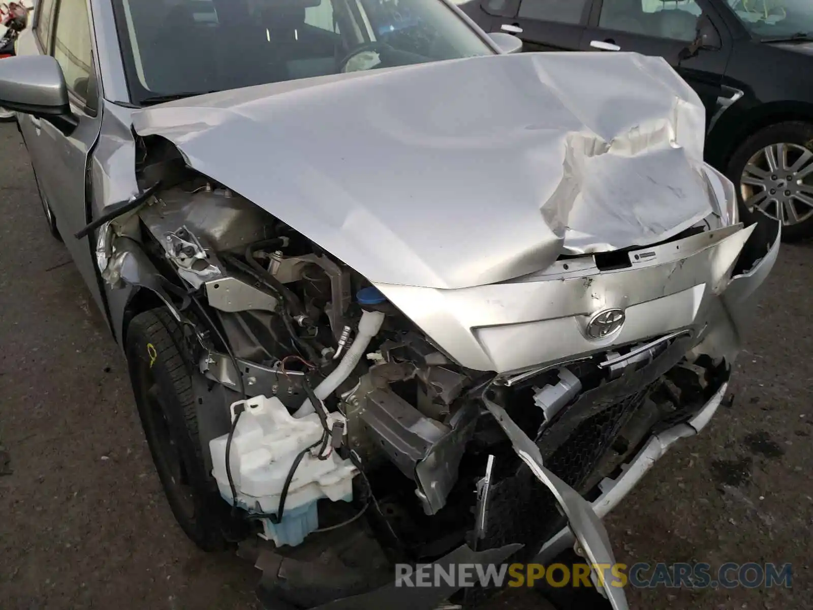 9 Photograph of a damaged car 3MYDLBYV7KY514717 TOYOTA YARIS 2019