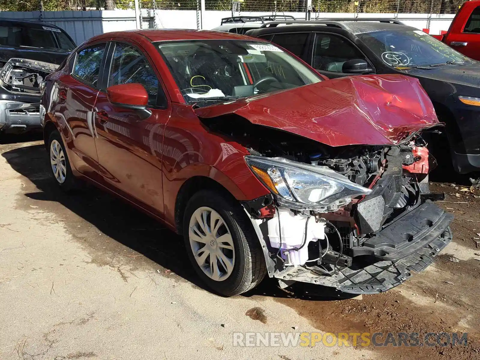 1 Photograph of a damaged car 3MYDLBYV7KY517455 TOYOTA YARIS 2019