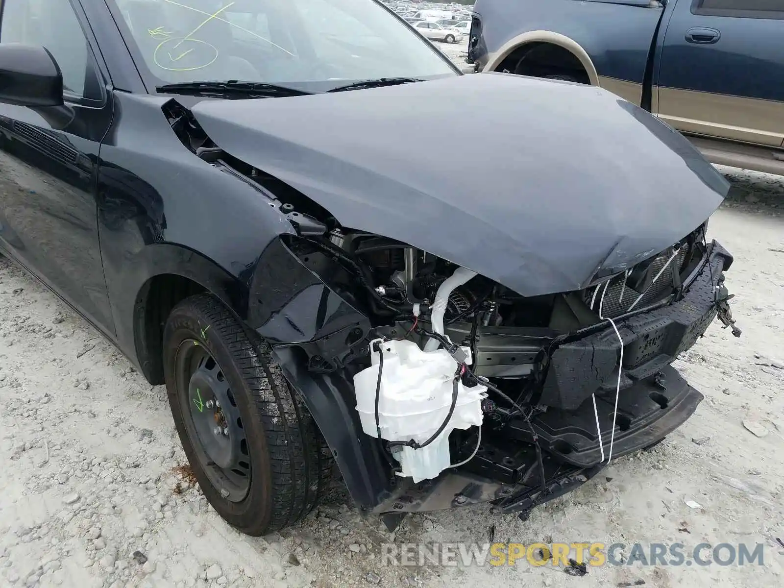 9 Photograph of a damaged car 3MYDLBYV7KY517603 TOYOTA YARIS 2019