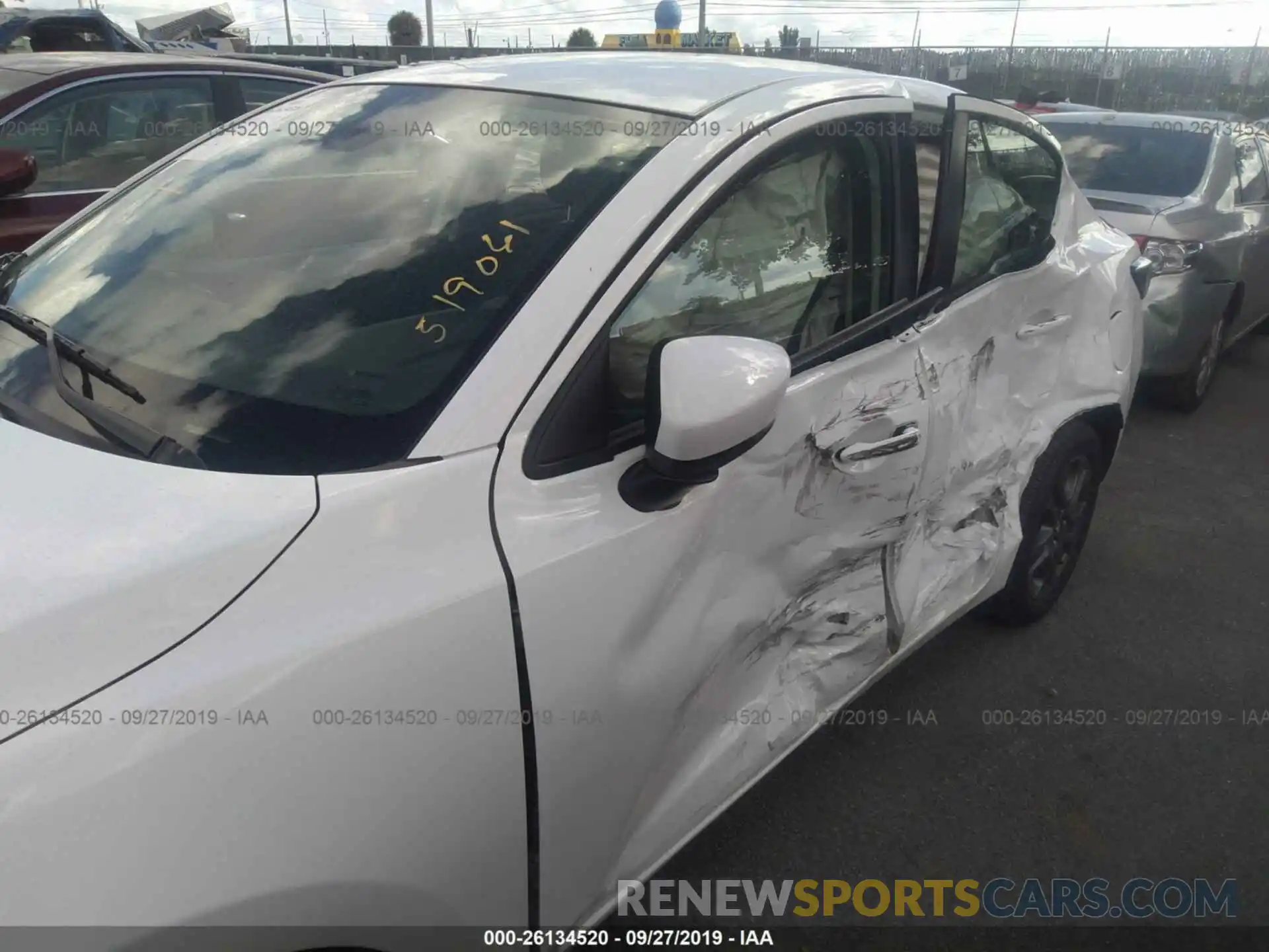 6 Photograph of a damaged car 3MYDLBYV7KY519061 TOYOTA YARIS 2019