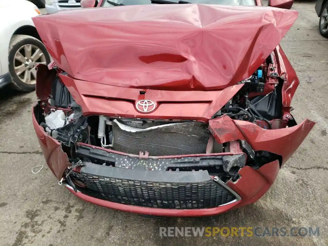 9 Photograph of a damaged car 3MYDLBYV7KY519075 TOYOTA YARIS 2019