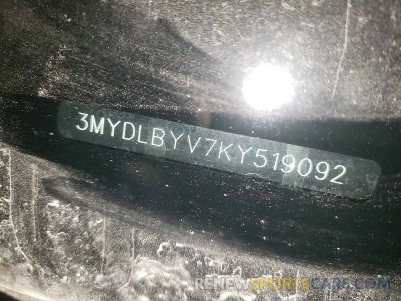 10 Photograph of a damaged car 3MYDLBYV7KY519092 TOYOTA YARIS 2019