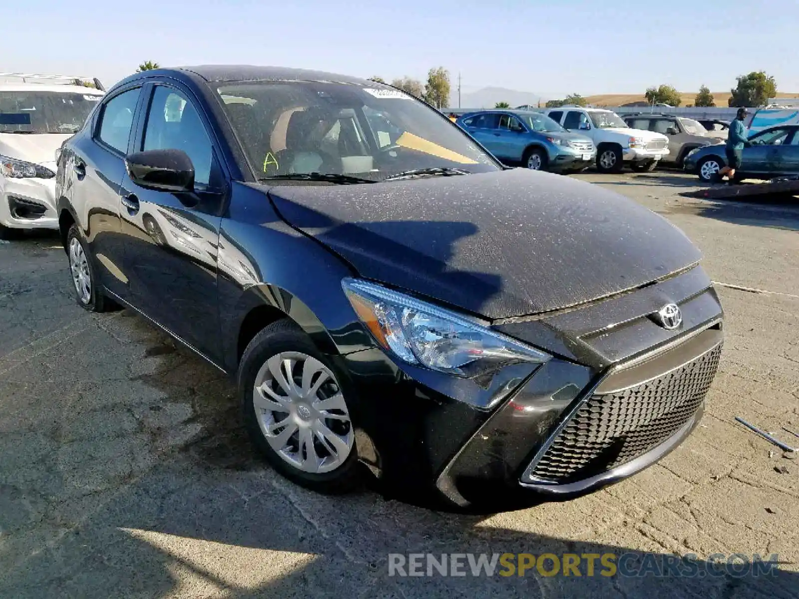 1 Photograph of a damaged car 3MYDLBYV7KY519142 TOYOTA YARIS 2019