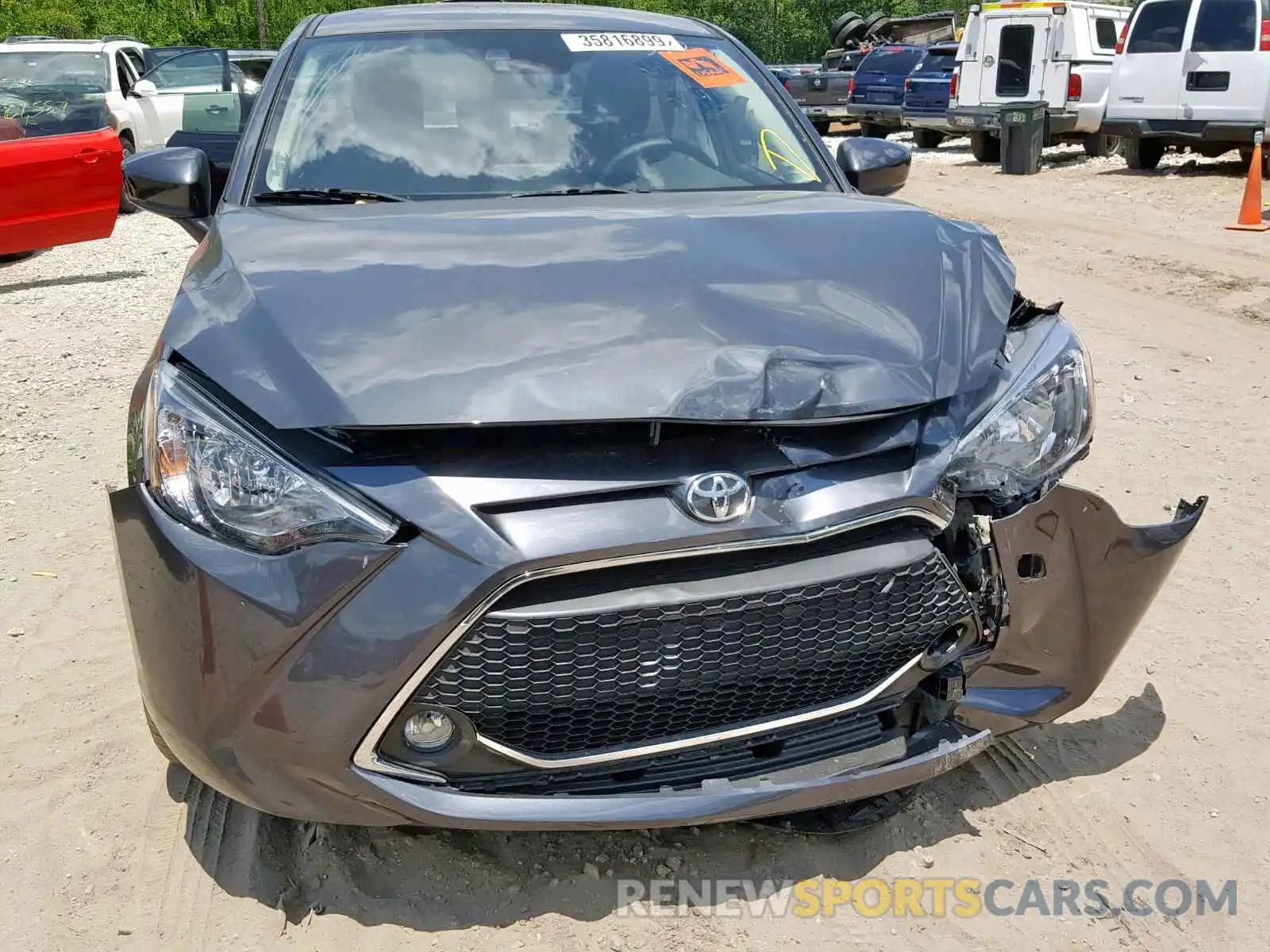 9 Photograph of a damaged car 3MYDLBYV7KY519965 TOYOTA YARIS 2019