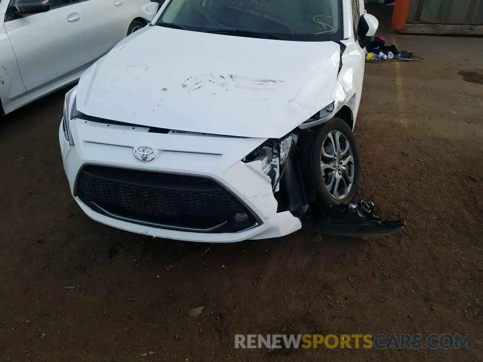 9 Photograph of a damaged car 3MYDLBYV7KY520064 TOYOTA YARIS 2019