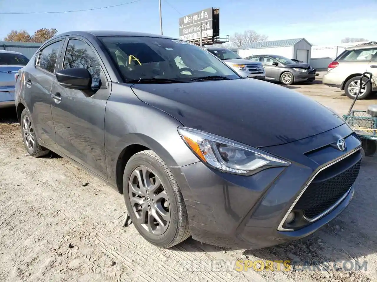 1 Photograph of a damaged car 3MYDLBYV7KY520887 TOYOTA YARIS 2019