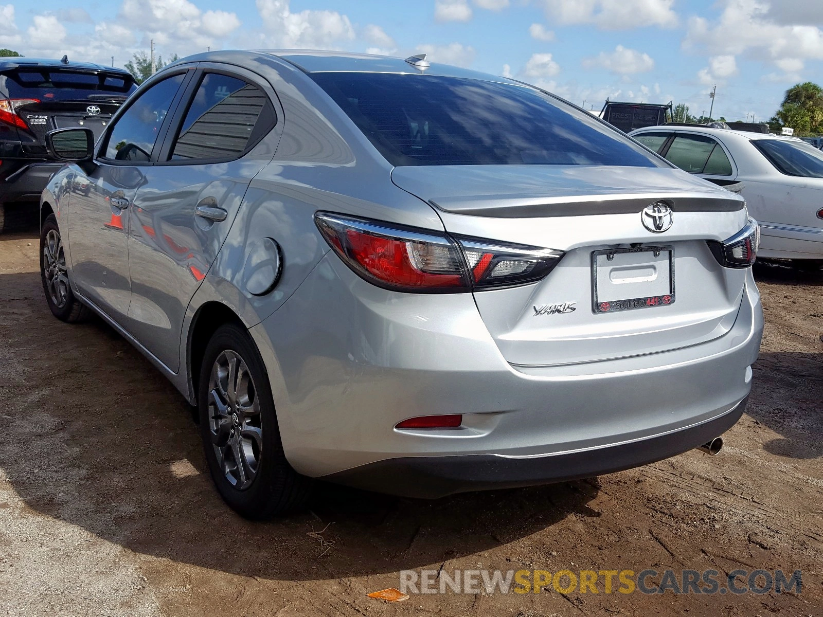 3 Photograph of a damaged car 3MYDLBYV7KY521005 TOYOTA YARIS 2019