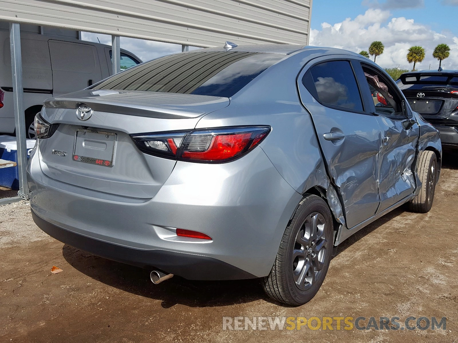 4 Photograph of a damaged car 3MYDLBYV7KY521005 TOYOTA YARIS 2019