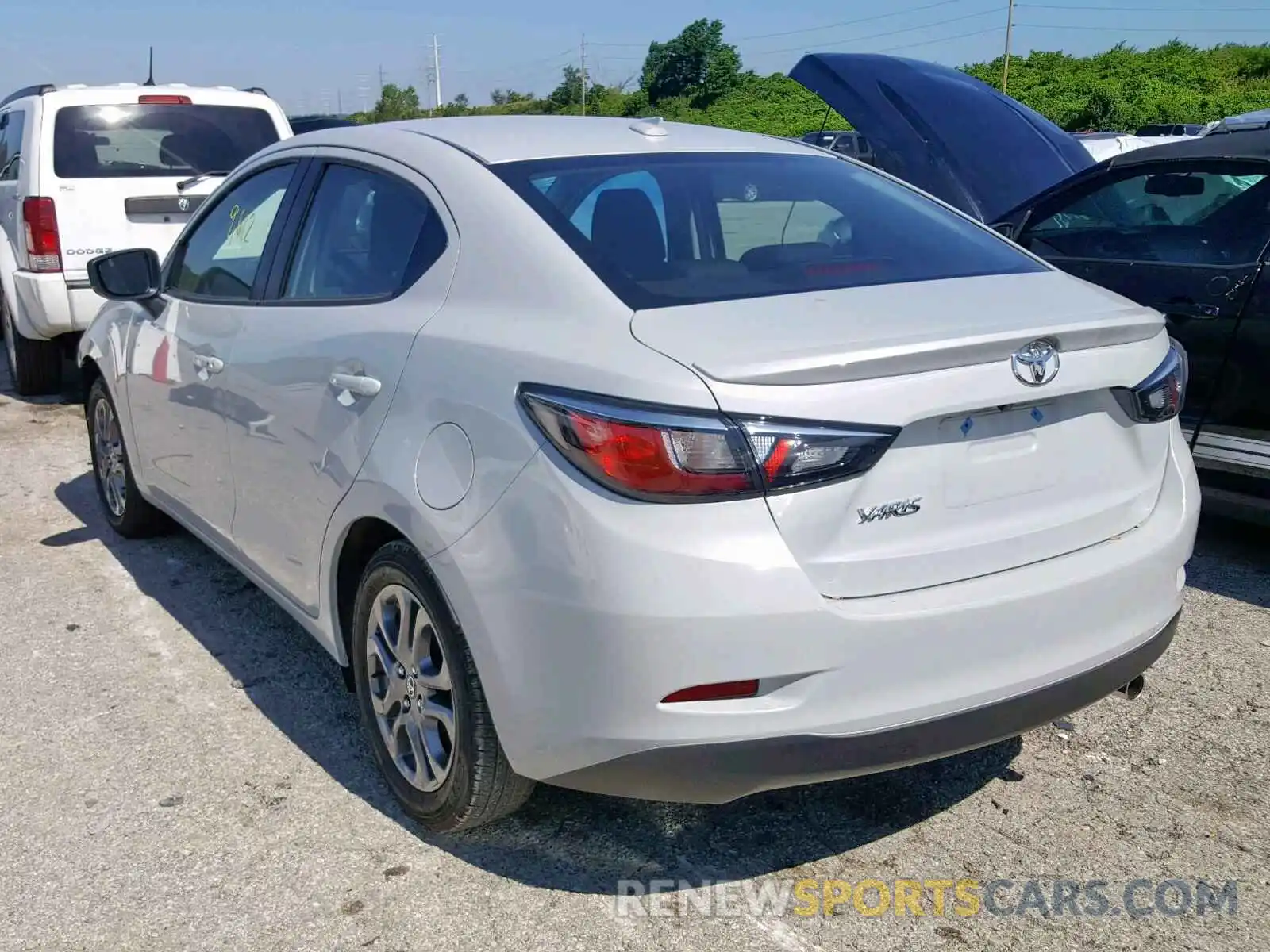 3 Photograph of a damaged car 3MYDLBYV7KY521604 TOYOTA YARIS 2019