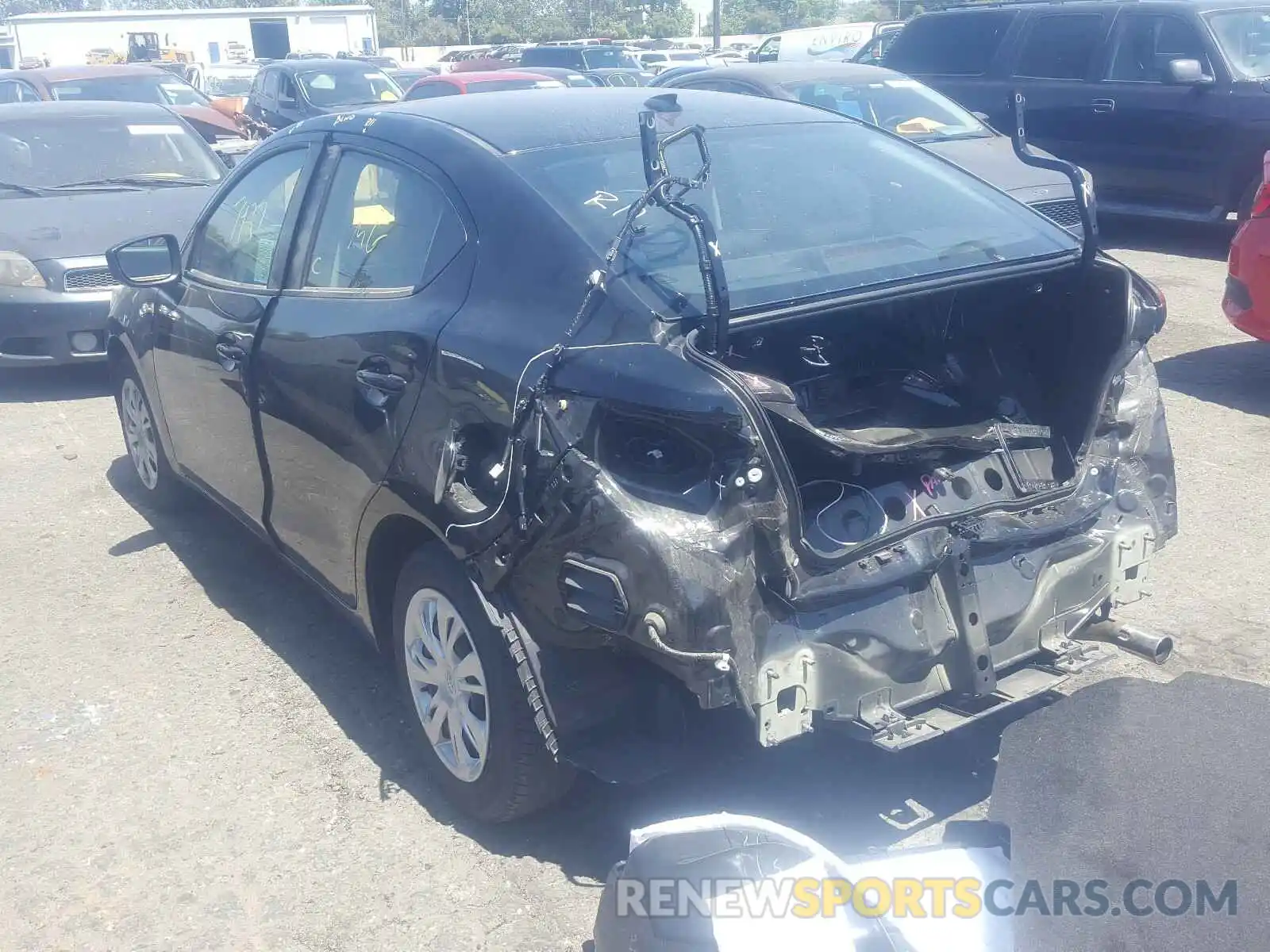 3 Photograph of a damaged car 3MYDLBYV7KY522106 TOYOTA YARIS 2019