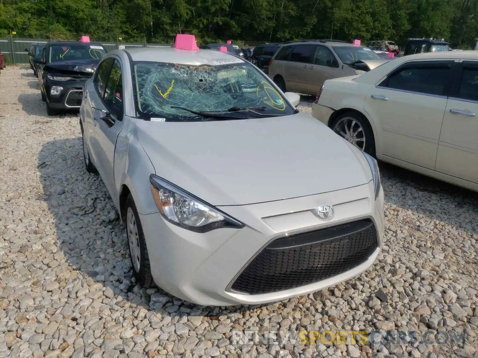 1 Photograph of a damaged car 3MYDLBYV7KY522123 TOYOTA YARIS 2019