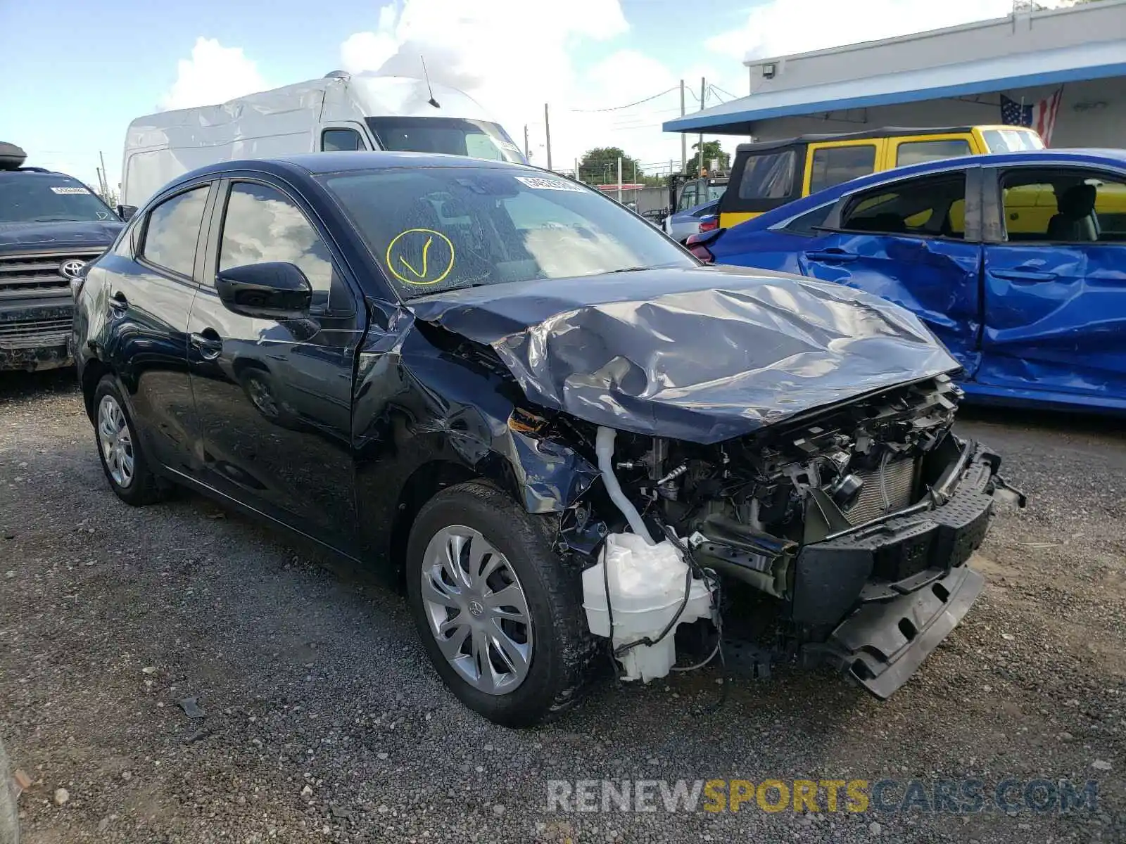 1 Photograph of a damaged car 3MYDLBYV7KY522378 TOYOTA YARIS 2019