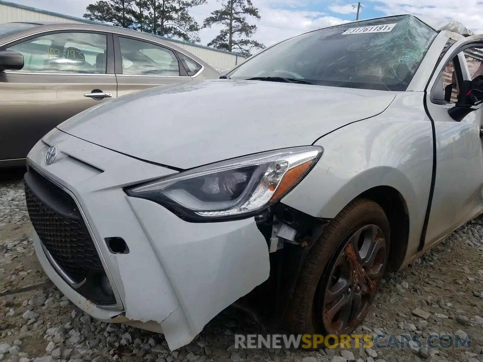 9 Photograph of a damaged car 3MYDLBYV7KY522431 TOYOTA YARIS 2019