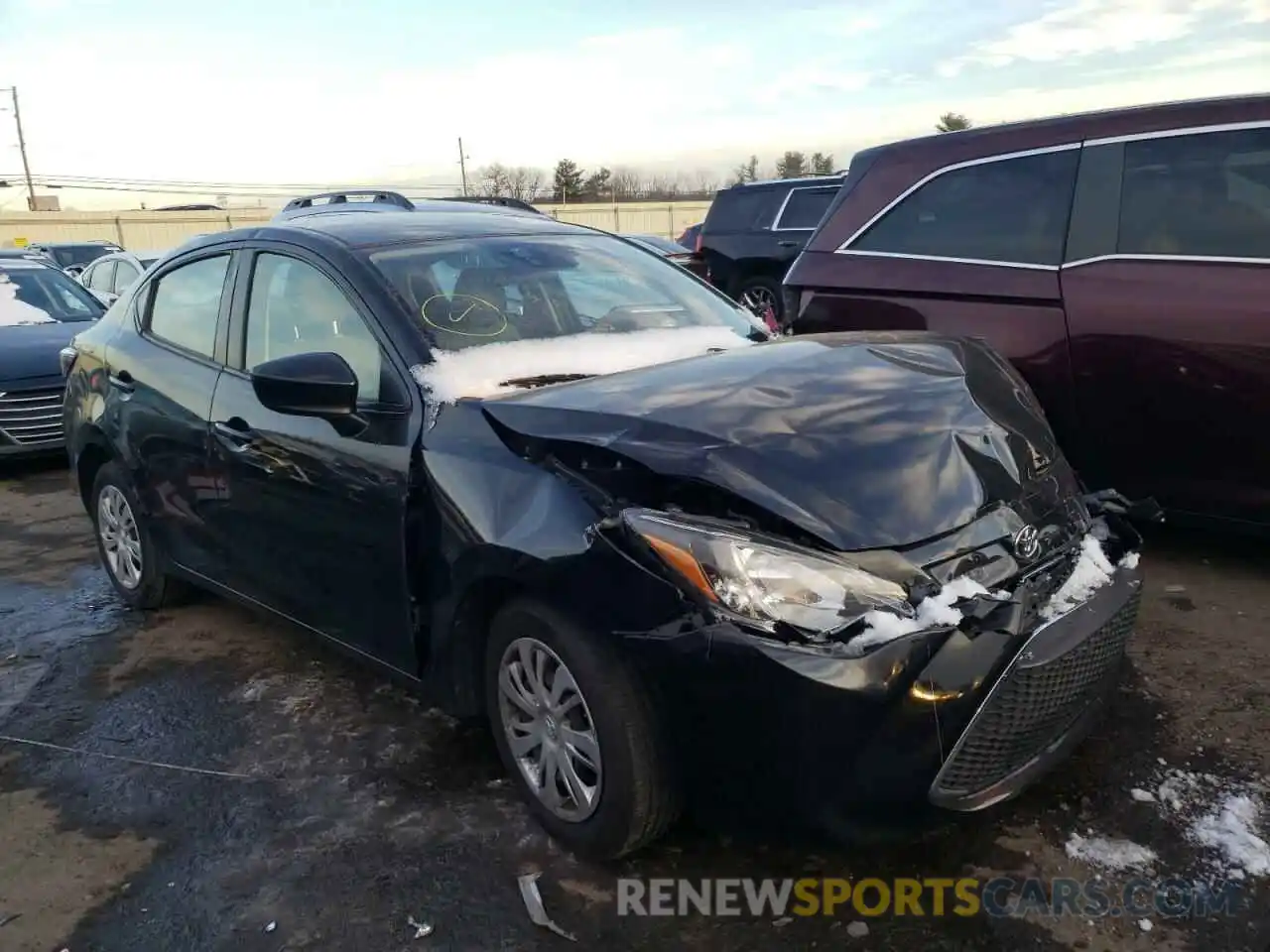 1 Photograph of a damaged car 3MYDLBYV7KY524227 TOYOTA YARIS 2019