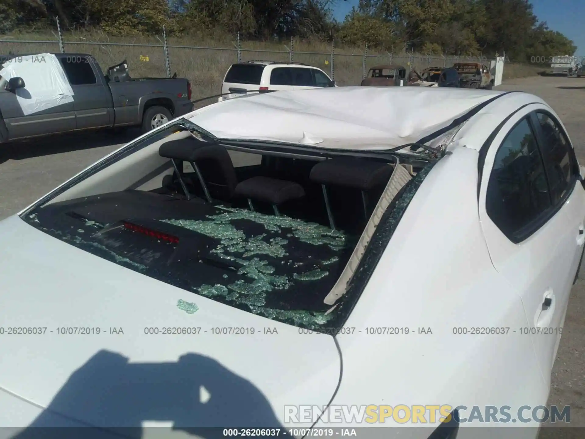 6 Photograph of a damaged car 3MYDLBYV7KY524728 TOYOTA YARIS 2019