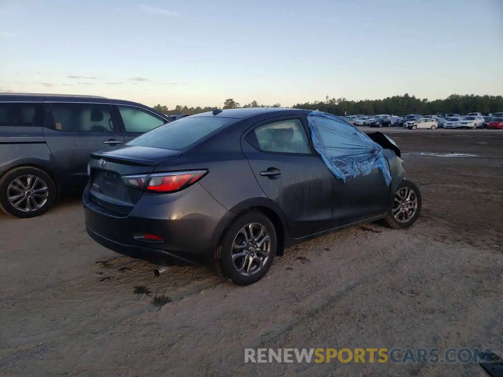 4 Photograph of a damaged car 3MYDLBYV7KY528066 TOYOTA YARIS 2019