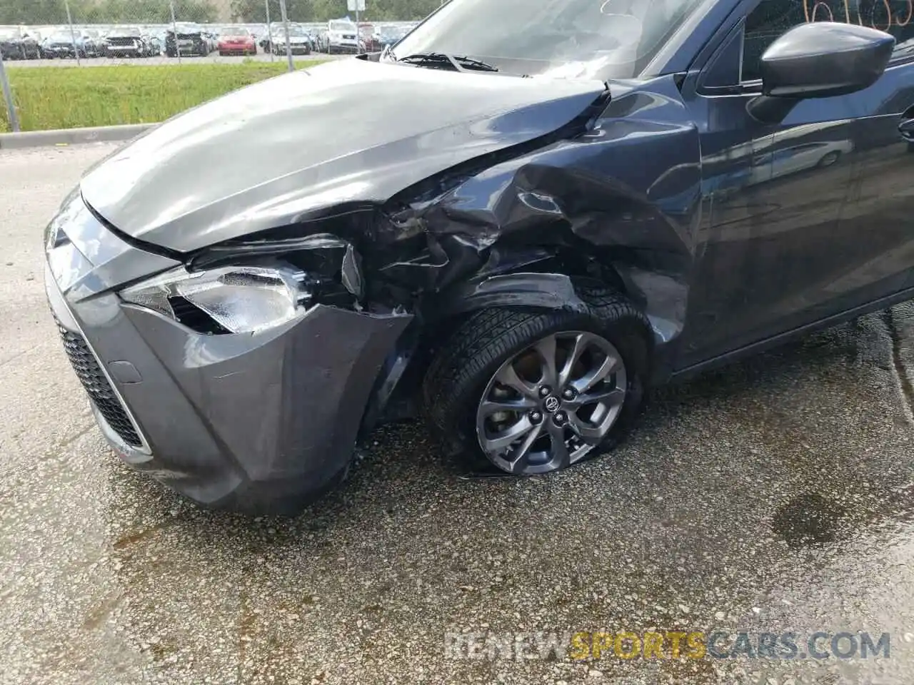 9 Photograph of a damaged car 3MYDLBYV7KY528293 TOYOTA YARIS 2019