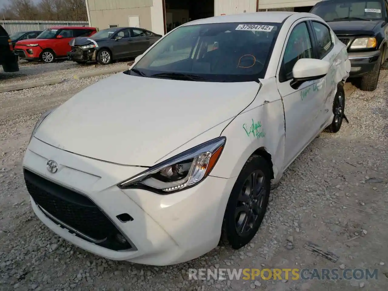 2 Photograph of a damaged car 3MYDLBYV8KY501121 TOYOTA YARIS 2019