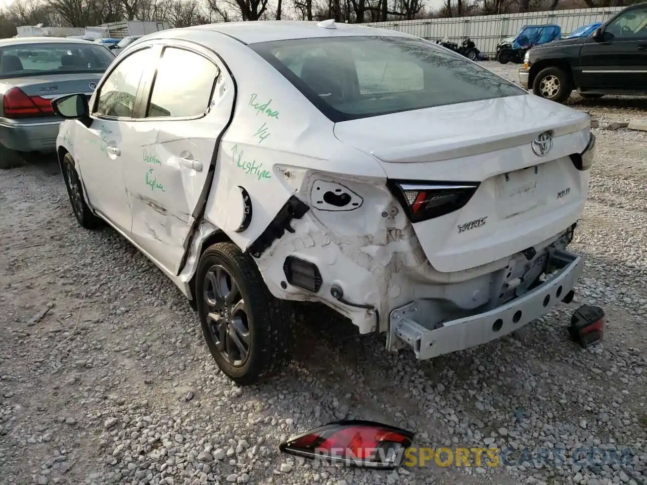 3 Photograph of a damaged car 3MYDLBYV8KY501121 TOYOTA YARIS 2019