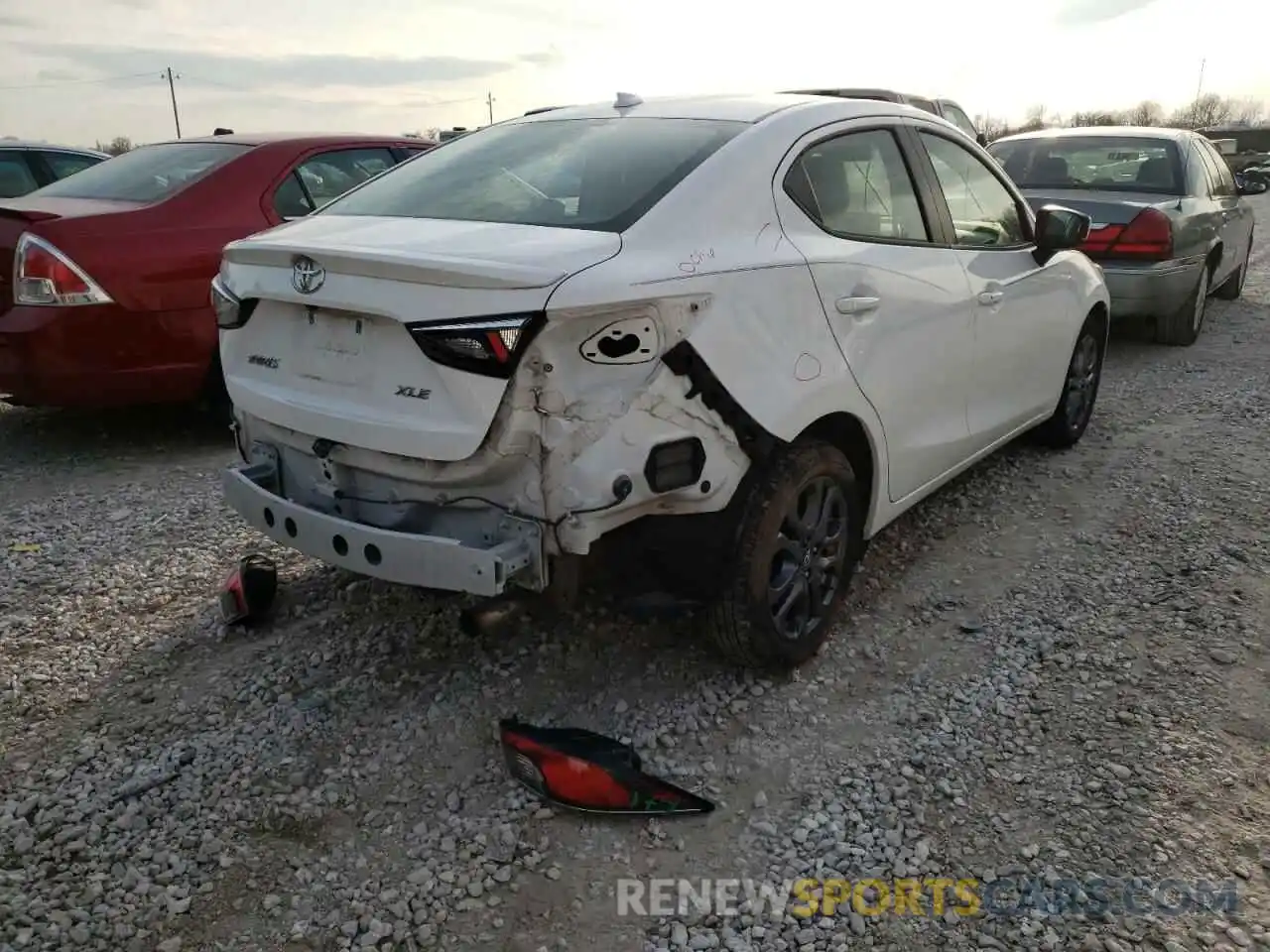 4 Photograph of a damaged car 3MYDLBYV8KY501121 TOYOTA YARIS 2019