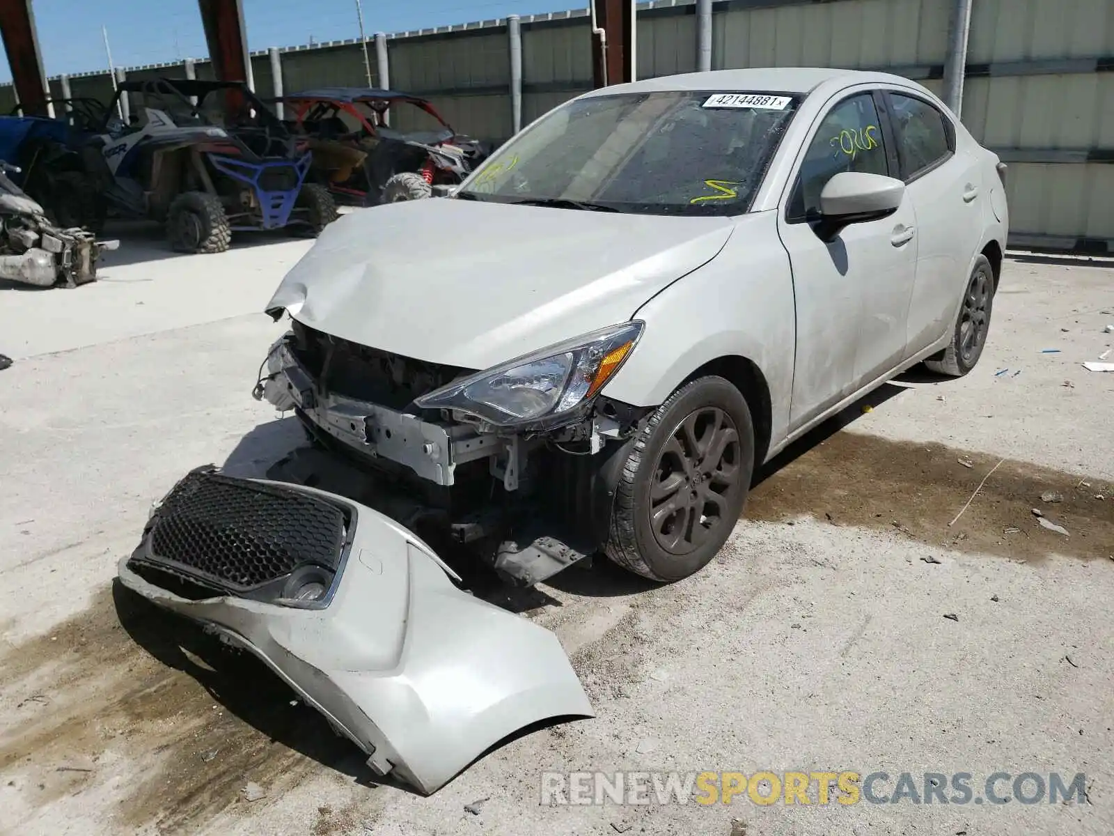 2 Photograph of a damaged car 3MYDLBYV8KY502074 TOYOTA YARIS 2019